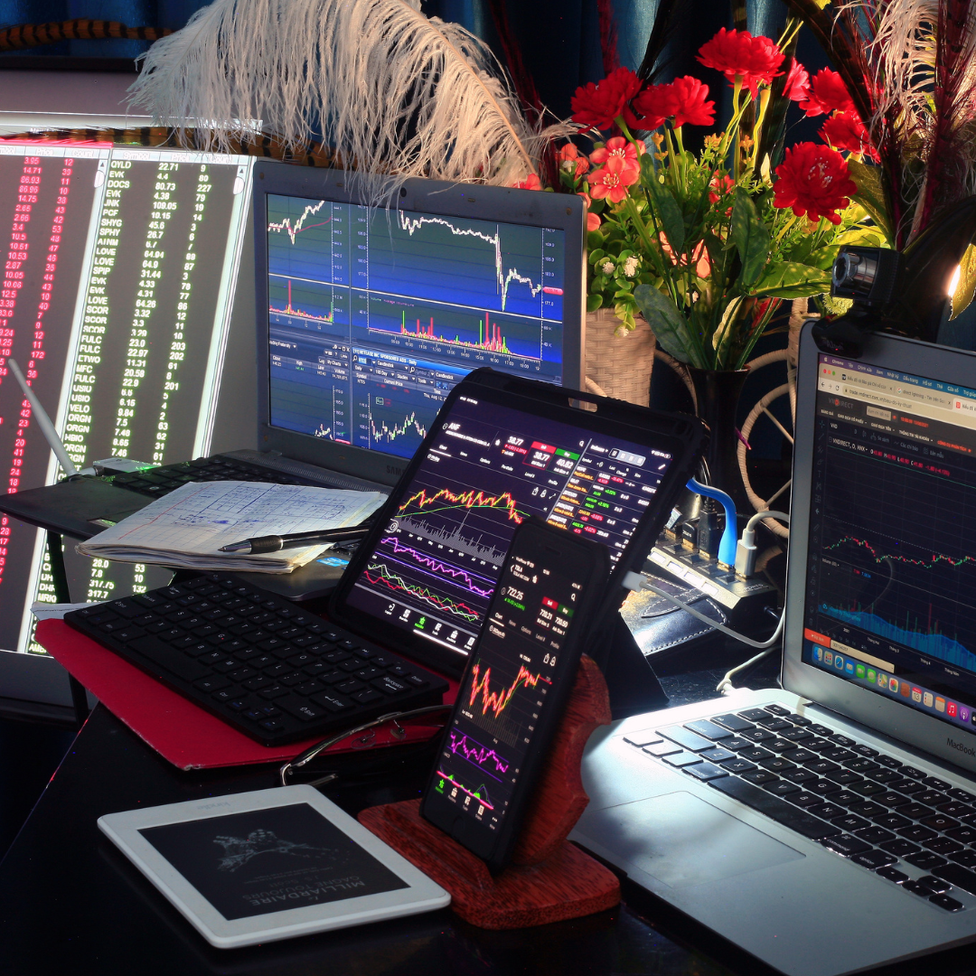 New Year New Portfolio Key Considerations to Closing Your Transactions Before the Ball Drops | R Reese & Associates